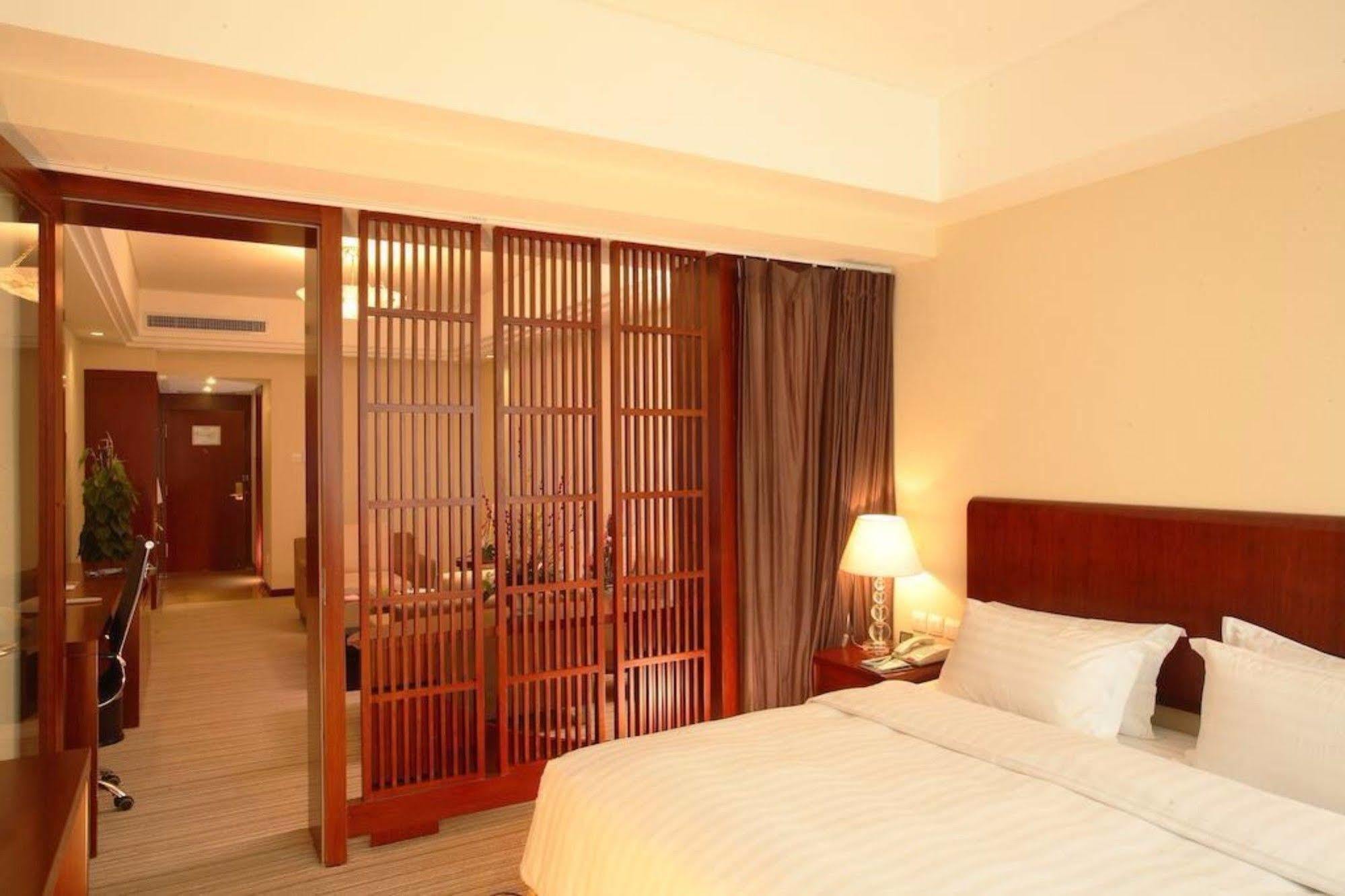 Oriental Garden Hotel Pequim Exterior foto